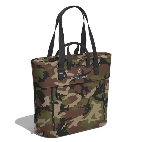 Carryout™ Soft Cooler Tote 20 L - Woodland Camo